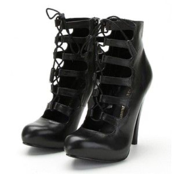 chinese laundry booties